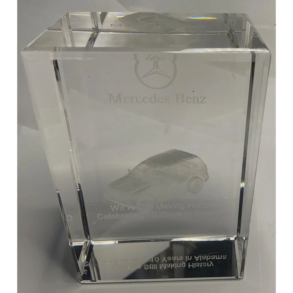 MERCEDES BENZ 3D PAPERWEIGHT CRYSTAL GLASS LASER ETCHED 10 YEAR ALABAMA HISTORY